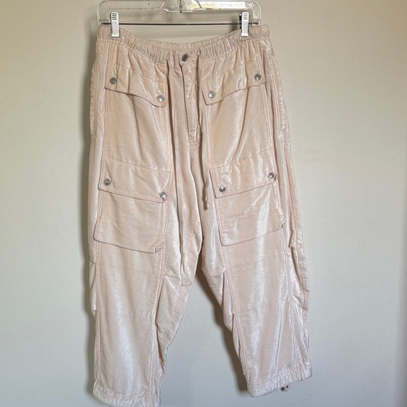 Free People Skip a Beat Velvet Cargo pants in light pink/ blush. Worn once EC - Picture 4 of 6
